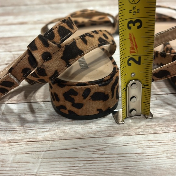 Cushionaire Nila Cheetah Pattern Sandals 10M - Picture 4 of 9